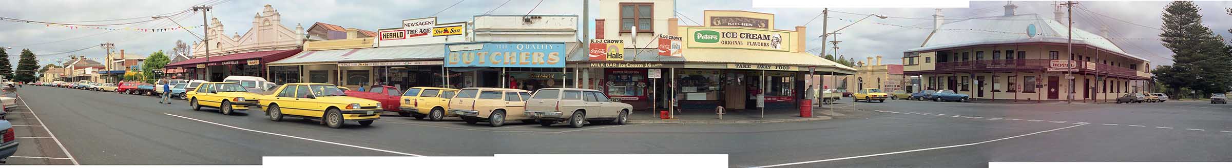 View of the business district of Port Fairy at Sackville Street.